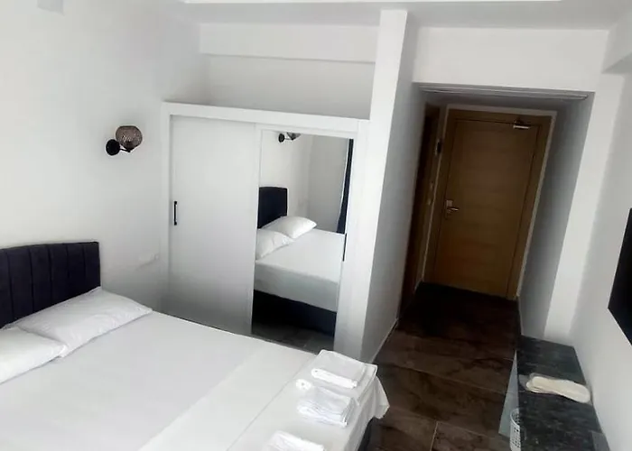 Grand Koese Airport Отель Ортаджа